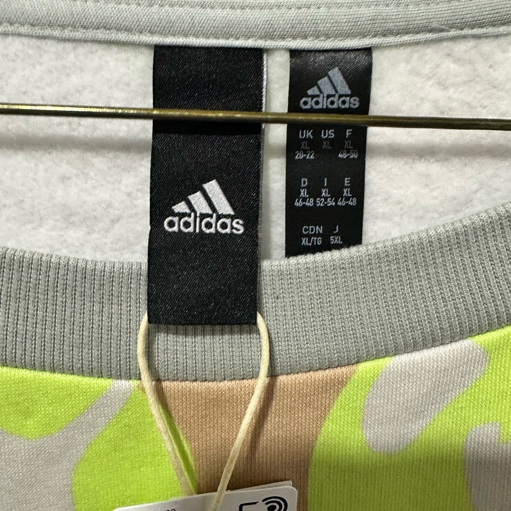 NWT Adidas Woman’s  fleece Sweater - Green and Tan - Picture 3 of 6